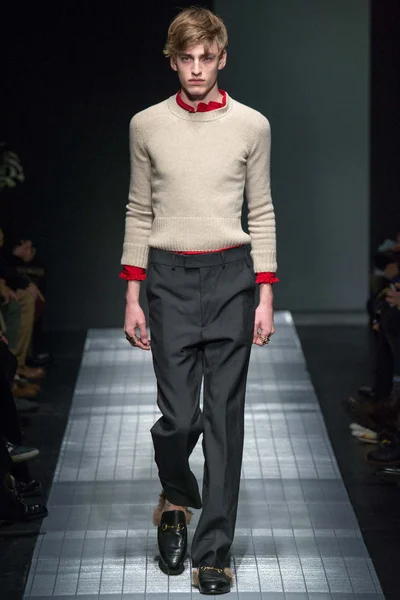 Look 21